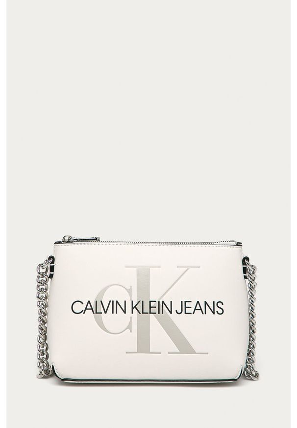 Calvin Klein Jeans - Torebka. Kolor: biały. Wzór: nadruk. Materiał: skórzane. Rozmiar: małe. Rodzaj torebki: na ramię
