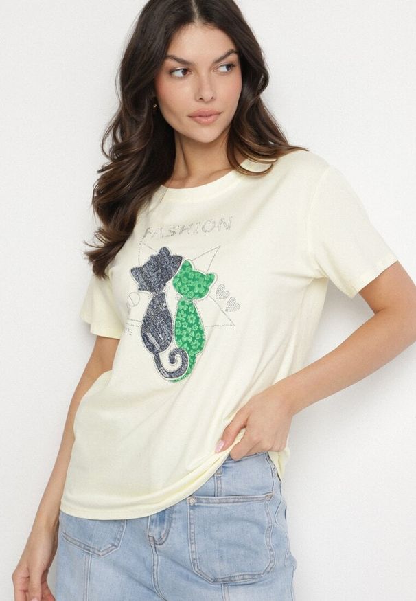 Born2be - Żółty T-shirt z Bawełny z Ozdobnym Napisem i Nadrukiem Olinella. Okazja: na co dzień. Kolor: żółty. Materiał: bawełna. Wzór: nadruk, napisy. Styl: casual