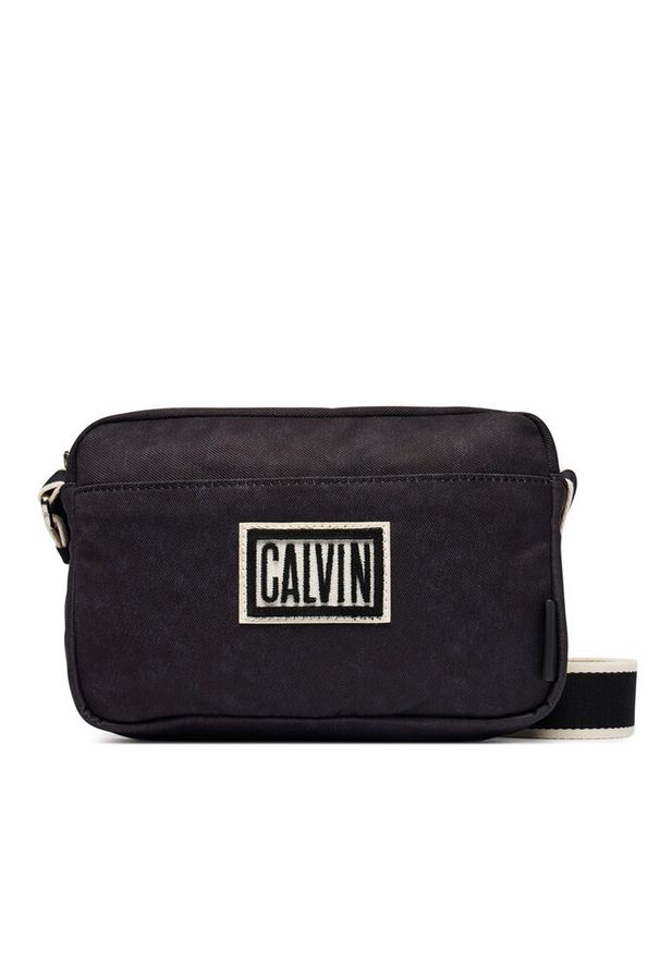 Saszetka Calvin Klein. Kolor: czarny