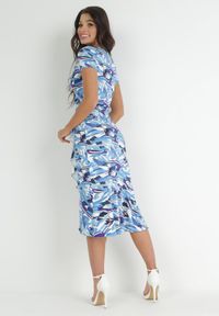 Born2be - Niebieska Sukienka Kopertowa z Falbanką Malva. Kolor: niebieski. Typ sukienki: kopertowe #5