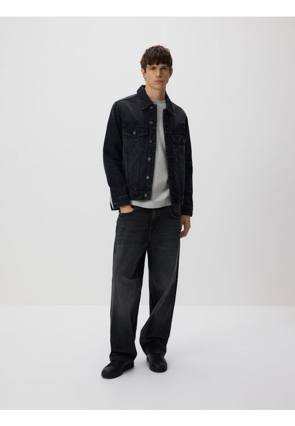 Reserved - Longsleeve boxy - szary. Kolor: szary. Materiał: bawełna, dzianina. Długość rękawa: długi rękaw