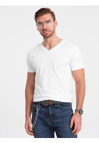 Ombre Clothing - T-shirt męski V-NECK z elastanem - biały V1 - Rozmiar: XXL. Typ kołnierza: dekolt w kształcie V. Kolor: biały. Materiał: elastan. Długość rękawa: krótki rękaw. Długość: krótkie. Wzór: nadruk. Styl: klasyczny #4