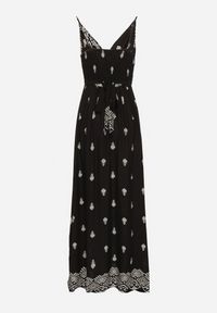 Born2be - Czarna Bawełniana Sukienka Rozkloszowana z Kopertowym Dekoltem i Wiązaniem Revevra. Okazja: na randkę, na co dzień. Typ kołnierza: dekolt kopertowy. Kolor: czarny. Materiał: bawełna. Długość rękawa: na ramiączkach. Typ sukienki: kopertowe. Styl: casual #6