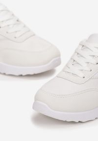 Born2be - Białe Buty Sportowe przed Kostkę ze Sznurowaniem Jewelia. Wysokość cholewki: przed kostkę. Kolor: biały