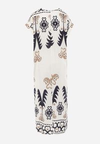 Renee - Granatowa Sukienka z Wiskozy Oversize z Etnicznym Printem Caliara. Okazja: na co dzień. Kolor: niebieski. Materiał: wiskoza. Wzór: nadruk. Typ sukienki: oversize. Styl: casual #4