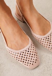 Born2be - Różowe Ażurowe Baleriny z Paskiem z Klamerką i Kwadratowym Noskiem Veradisa. Okazja: na co dzień, na spotkanie biznesowe, do pracy. Zapięcie: pasek. Kolor: różowy. Materiał: jeans. Wzór: ażurowy. Styl: casual, biznesowy, elegancki #9