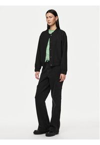 Pieces Kurtka bomber Annie 17150150 Czarny Regular Fit. Kolor: czarny. Materiał: syntetyk #3