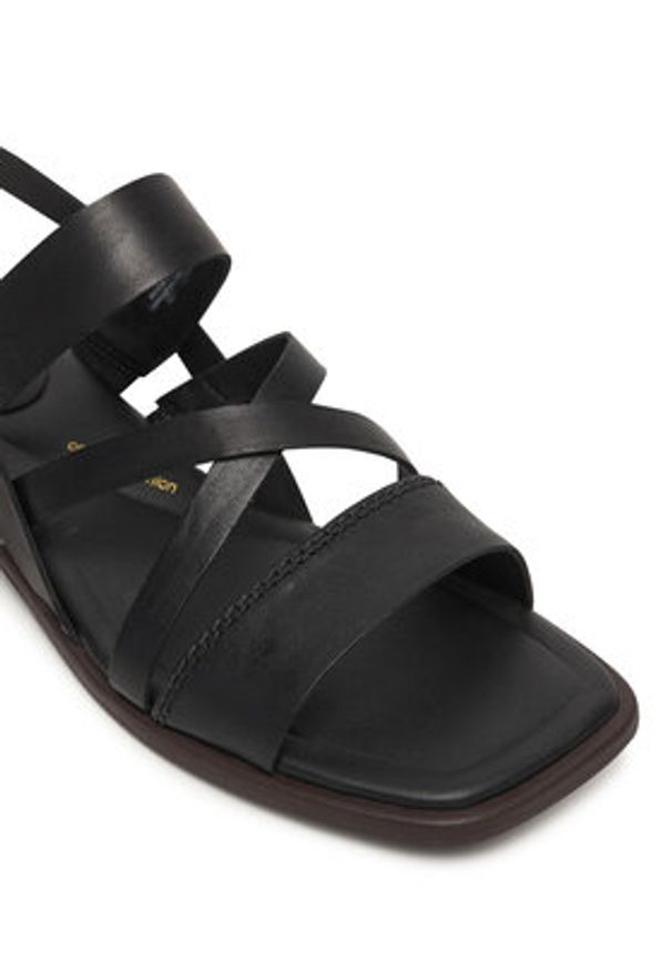 Clarks Sandały Ariany Strap 26185800 Czarny. Kolor: czarny. Materiał: skóra