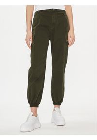 Please Joggery P2THCV9N2O Zielony Baggy Fit. Kolor: zielony. Materiał: bawełna