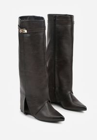 Renee - Brązowe Kozaki na Koturnie z Cholewką Imitującą Nogawkę z Aplikacją Testarria. Okazja: na randkę. Kolor: brązowy. Materiał: jeans. Szerokość cholewki: normalna. Wzór: aplikacja. Obcas: na koturnie. Styl: rockowy. Wysokość obcasa: średni #4