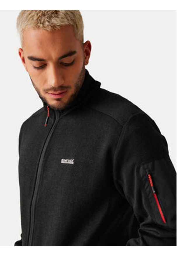 Regatta Polar Newhill RMA554 Czarny Regular Fit. Kolor: czarny. Materiał: syntetyk