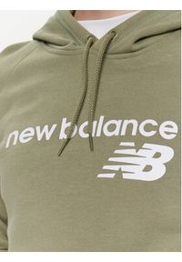 New Balance Bluza Classic Core WT03810 Zielony Relaxed Fit. Kolor: zielony. Materiał: bawełna