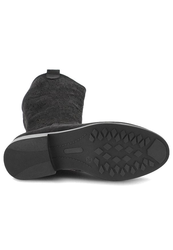 Kozaki damskie S.Barski, cholewka z materiału perforowana konstrukcja wysoka forma stabilny niski obcas miękka wkładka wygodne zapinane na suwak, cza. Okazja: na co dzień. Kolor: czarny. Materiał: materiał. Szerokość cholewki: normalna. Wzór: ażurowy. Obcas: na obcasie. Styl: casual, elegancki. Wysokość obcasa: niski