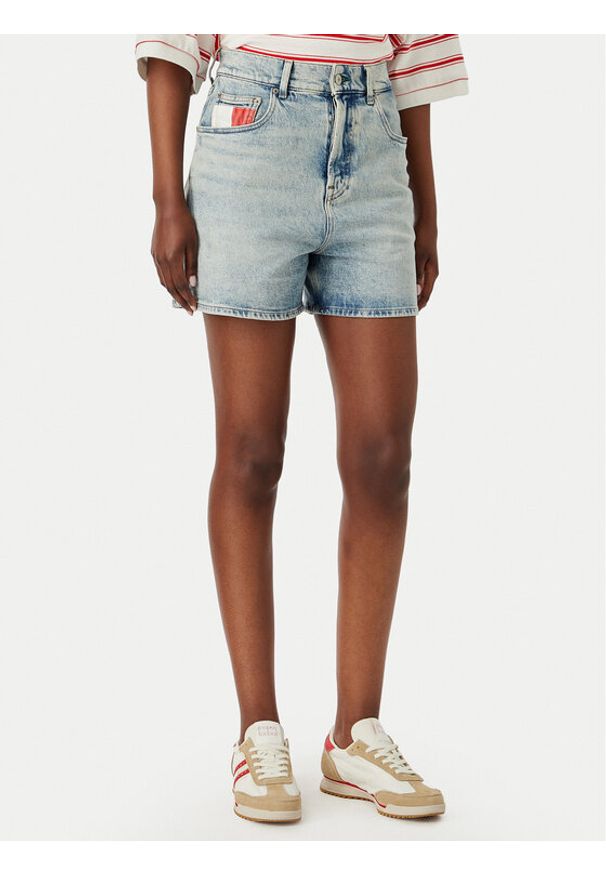 Tommy Jeans Szorty jeansowe DW0DW22893 Niebieski Mom Fit. Kolor: niebieski. Materiał: jeans
