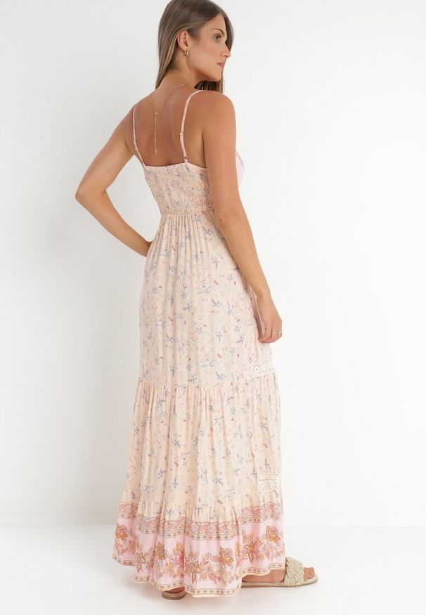 Born2be - Różowa Sukienka Bakrey. Kolor: różowy. Materiał: wiskoza, tkanina, koronka. Długość rękawa: na ramiączkach. Wzór: kwiaty, nadruk, aplikacja. Sezon: lato. Długość: maxi