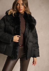 Renee - Czarna Oversizowa Kurtka z Pikowanymi Przeszyciami i Futrem Silvitila. Okazja: na co dzień. Kolor: czarny. Materiał: futro. Styl: casual #5