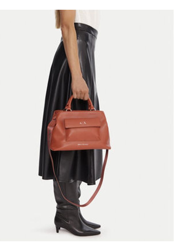 Armani Exchange Torebka XW001545 AF17019 U6048 Brązowy. Kolor: brązowy. Materiał: skórzane