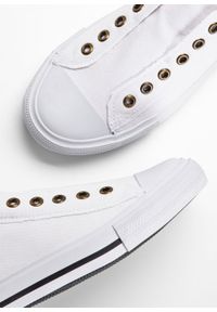 Sneakersy bonprix biały. Kolor: biały #2