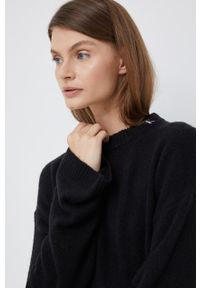 Calvin Klein Jeans sweter z domieszką wełny damski kolor czarny lekki z półgolfem. Kolor: czarny. Materiał: wełna #6