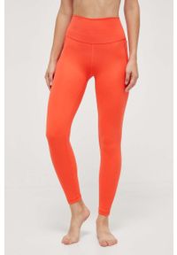 adidas Performance legginsy do jogi Studio kolor czerwony gładkie. Kolor: czerwony. Materiał: skóra, materiał. Wzór: gładki. Sport: joga i pilates #4