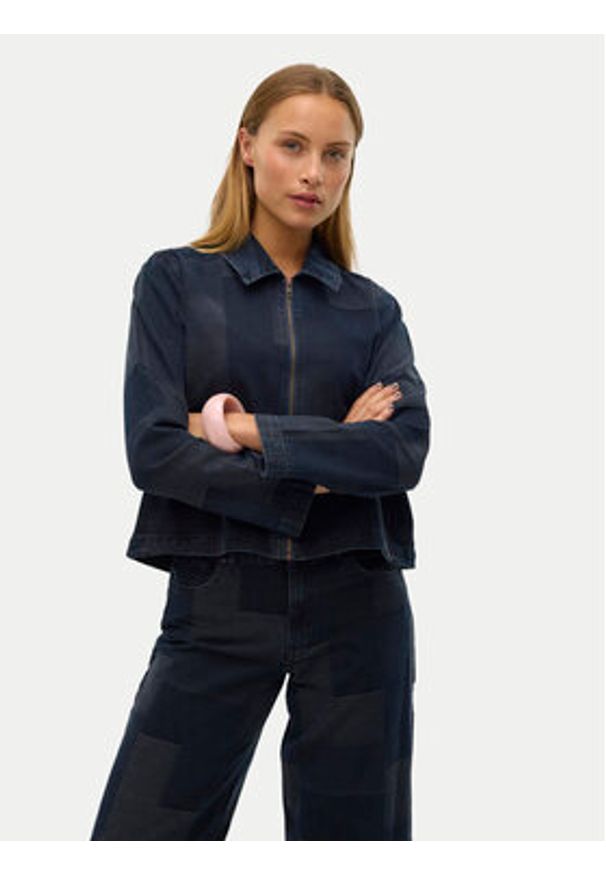 Vero Moda Kurtka jeansowa Likka 10321078 Granatowy Loose Fit. Kolor: niebieski. Materiał: bawełna