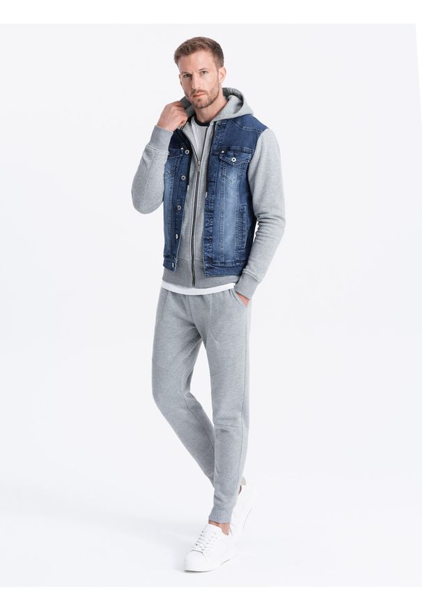 Ombre Clothing - Dzianinowa kurtka męska z kapturem i jeansowymi wstawkami – szaro-niebieska V1. Typ kołnierza: kaptur. Kolor: szary. Materiał: jeans, dzianina. Styl: klasyczny