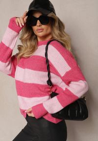 Renee - Różowy Sweter ze Ściągaczami Ozdobiony Pasami z Wełną Tiarosea. Okazja: na co dzień. Kolor: różowy. Materiał: wełna. Długość rękawa: długi rękaw. Długość: długie. Wzór: aplikacja. Styl: klasyczny, casual