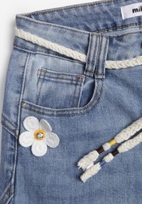 Born2be - Niebieskie Jeansy z Bawełną o Szerokim Kroju z Wysokim Stanem i Sznurkowym Paskiem Ianaia. Okazja: na co dzień. Stan: podwyższony. Kolor: niebieski. Styl: casual, klasyczny #4