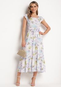 Born2be - Jasnofioletowa Wiskozowa Sukienka w Kwiaty na Ramiączkach z Falbanką i Materiałowym Paskiem Moemia. Okazja: na wesele, na co dzień, na ślub cywilny, na imprezę. Typ kołnierza: kołnierz z falbankami, dekolt kwadratowy. Kolor: fioletowy. Materiał: wiskoza, materiał. Długość rękawa: na ramiączkach. Wzór: kwiaty. Styl: casual, elegancki #6