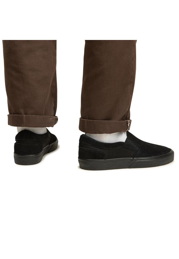 Decathlon - Buty niskie na deskorolkę Vulca 500 slip-on wsuwane czarne. Zapięcie: bez zapięcia. Kolor: czarny. Materiał: skóra, kauczuk. Sport: skateboard