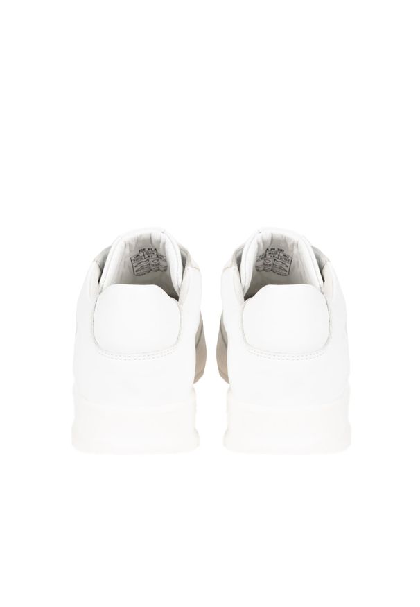 Ice Play Sneakersy | CAMPS006M3L1 | Mężczyzna | Biały. Okazja: na spacer, na co dzień. Nosek buta: okrągły. Kolor: biały. Materiał: skóra. Sport: turystyka piesza