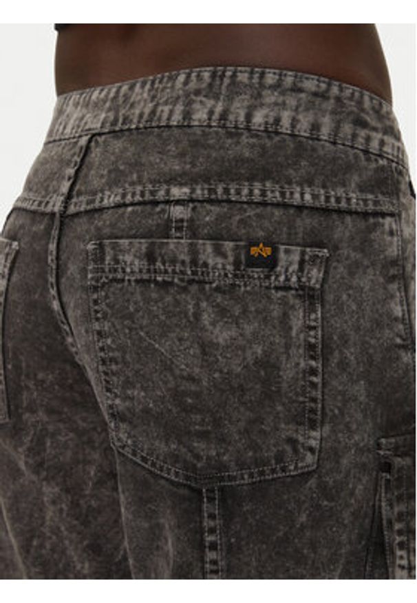 Alpha Industries Spodnie cargo 148022 Szary Regular Fit. Kolor: szary. Materiał: bawełna