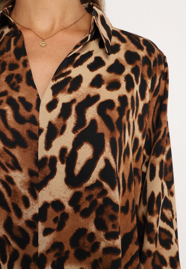 Born2be - Brązowo-Beżowa Panterkowa Koszula Rękawy Zakończone Gumkami Verinae. Okazja: na co dzień. Kolor: brązowy. Materiał: jeans. Wzór: motyw zwierzęcy. Styl: casual