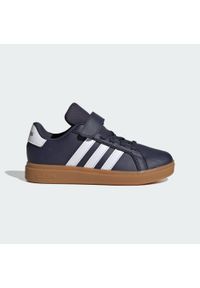 Adidas - Buty Grand Court 2.0 Kids. Okazja: na co dzień. Zapięcie: pasek. Kolor: brązowy, niebieski, wielokolorowy, biały