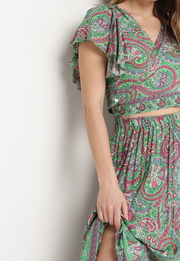 Born2be - Zielony Komplet 2-Częściowy we Wzór Paisley z Wiskozy Spódnica Maxi i Kopertowa Góra Wabila. Kolor: zielony. Materiał: wiskoza. Wzór: paisley