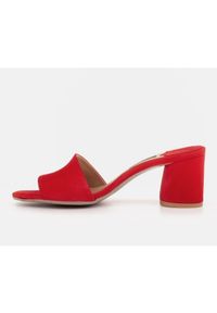 Marco Shoes Klapki damskie Marco z zamszu naturalnego czerwone. Kolor: czerwony. Materiał: zamsz #8