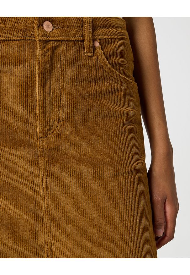Wrangler - WRANGLER DAMSKIE SPÓDNICE SZTRUKSOWA WRANGLER CORDUROY MAXI COGNAC 112356436. Materiał: sztruks