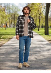 Sinsay - Koszula comfort fit - czarny. Kolor: czarny. Wzór: kratka #1