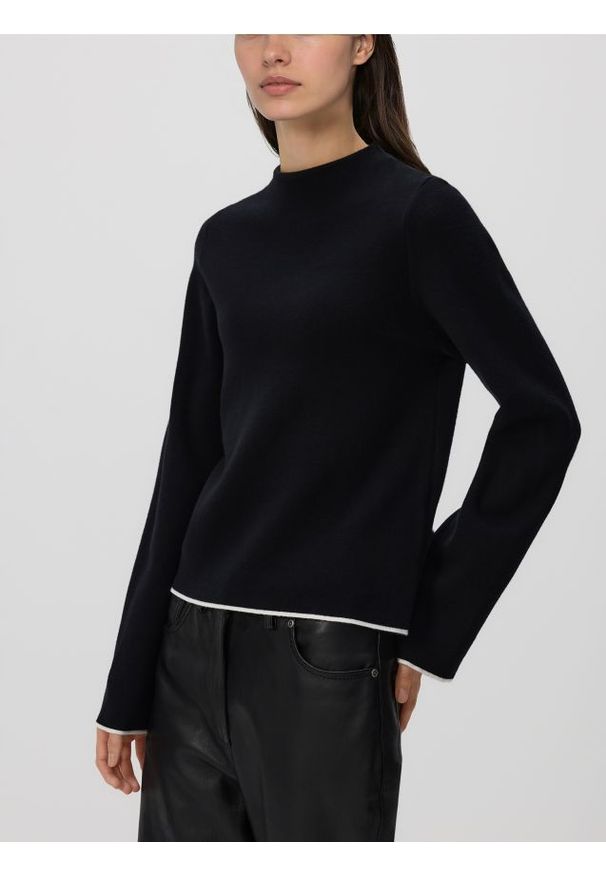 Reserved - Sweter z kontrastową lamówką - czarny. Kolor: czarny. Materiał: dzianina, wiskoza