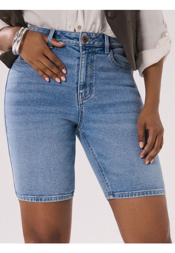 Sinsay - Szorty jeansowe high waist - niebieski. Stan: podwyższony. Kolor: niebieski. Materiał: jeans