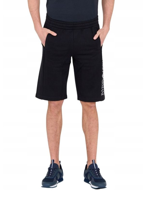 EA7 Emporio Armani - EA7 Czarne męskie szorty dresowe. Kolor: czarny. Materiał: bawełna. Długość: krótkie