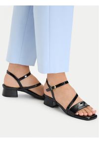 Clarks Sandały Serina35 Strap 26186117 Czarny. Kolor: czarny. Materiał: skóra #1