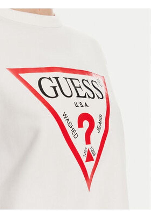 Guess Bluza W2YQ16 KBA11 Biały Relaxed Fit. Kolor: biały. Materiał: bawełna