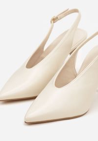 Renee - Beżowe Sandały Slingback na Obcasie Typu Szpilka Latira. Okazja: na randkę, na wesele, na imprezę, na studniówkę, na ślub cywilny. Zapięcie: pasek. Kolor: beżowy. Obcas: na obcasie. Styl: elegancki. Wysokość obcasa: średni #6
