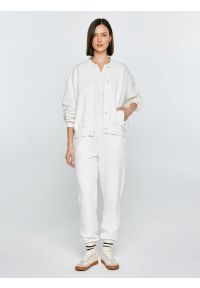Big-Star - Bluza damska bomber biała Pixelina 100. Okazja: na spacer, na co dzień. Kolor: biały. Materiał: dzianina. Styl: casual, elegancki, sportowy #3