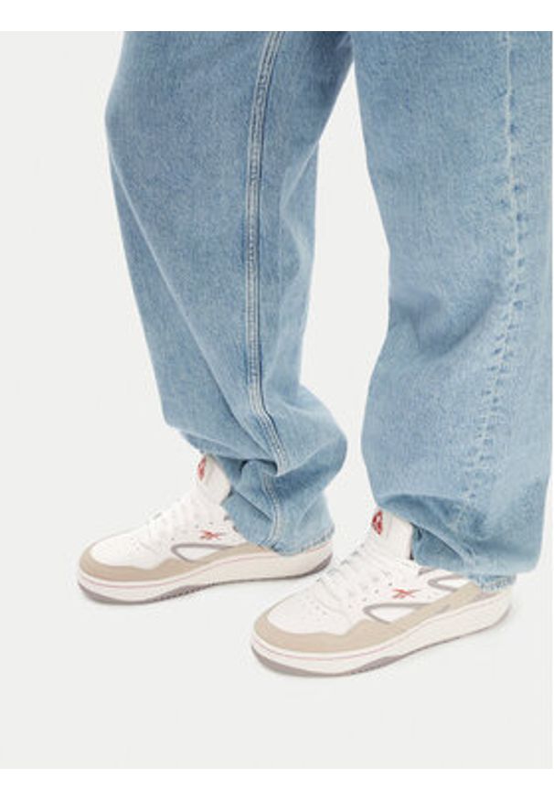 Reebok Sneakersy ATR CHILL 96 100208957 Biały. Kolor: biały. Materiał: skóra