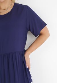 Born2be - Granatowa Rozkloszowana Sukienka Maxi Wiązana z Tyłu Zathia. Kolor: niebieski. Materiał: materiał. Wzór: ażurowy. Długość: maxi #5