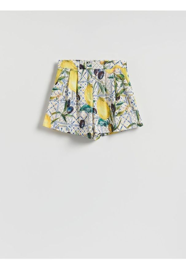Reserved - Wzorzyste szorty z lnem - wielobarwny. Materiał: len