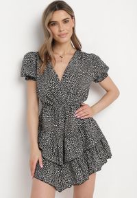 Born2be - Czarna Sukienka z Gumką w Talii z Kopertowym Dekoltem Ianveia. Kolor: czarny. Typ sukienki: kopertowe #5