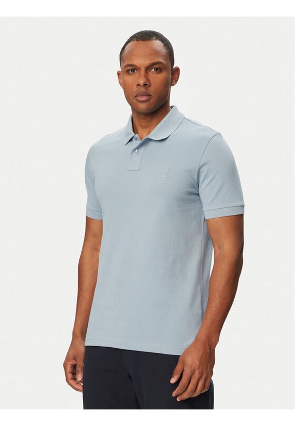 BOSS Polo Passenger 50507803 Niebieski Slim Fit. Typ kołnierza: polo. Kolor: niebieski. Materiał: bawełna